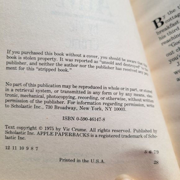 3 Book Bundle Scholastic Apple Paperbacks Vintage Ghost Chillers Readers Set 3 - Picture 9 of 17